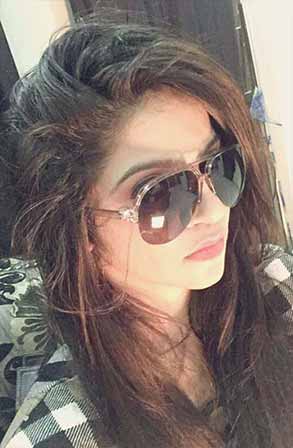 Kavya, young Andheri East call girl in JB Nagar