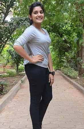 Ritika, Andheri East escort in Chakala